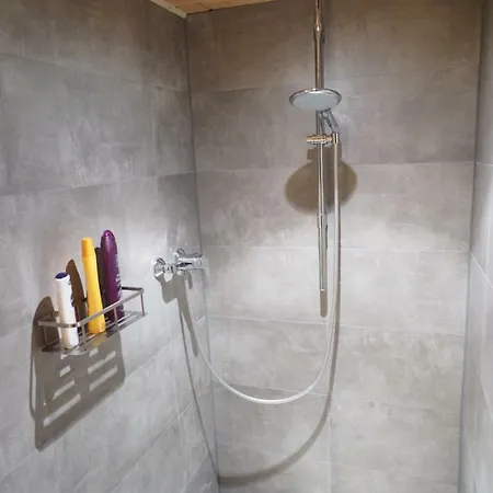 2-Zimmer-Whg Im Souterrain Sauna Extra Gebuehr Appartement Großenseebach Buitenkant foto